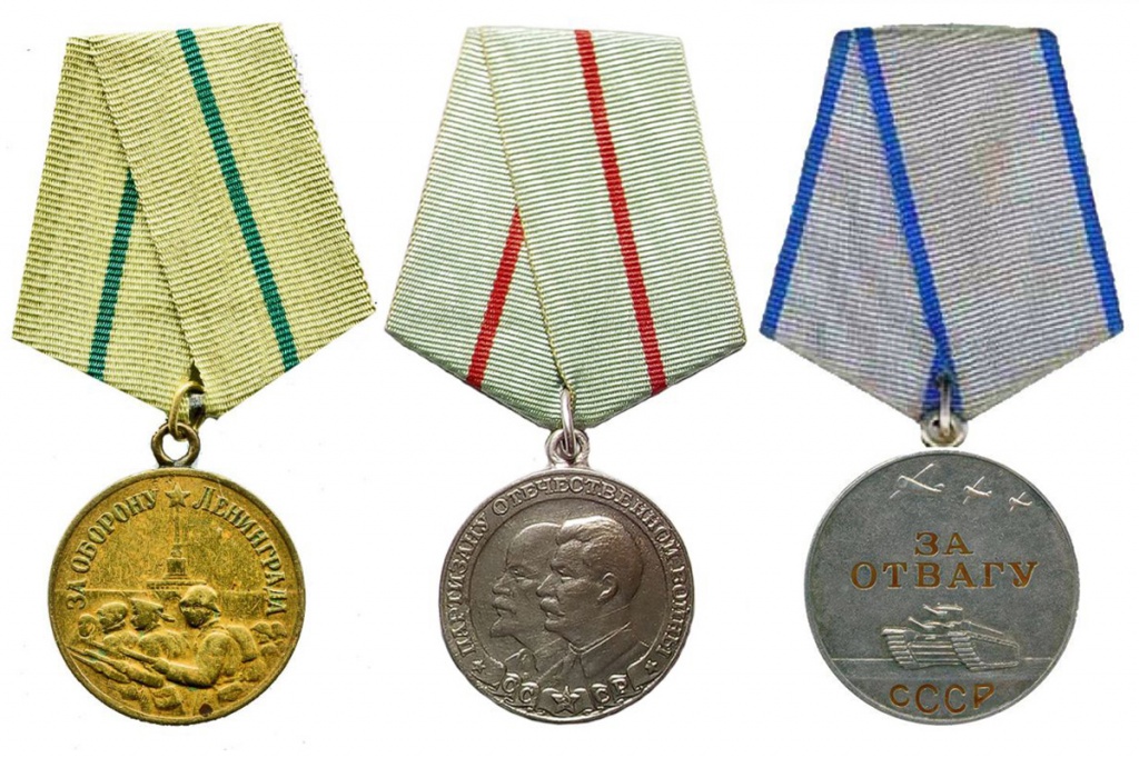 tri medali.jpg