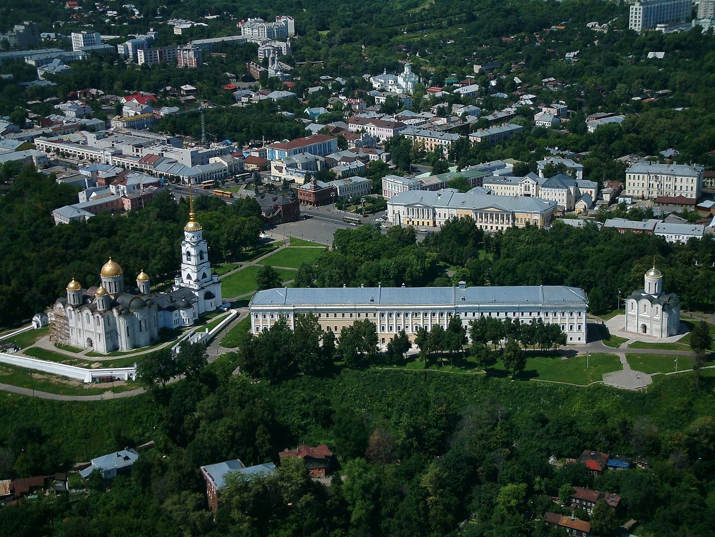 Над владимиром